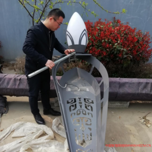 定制景觀路燈常見的八大問題及解決策略